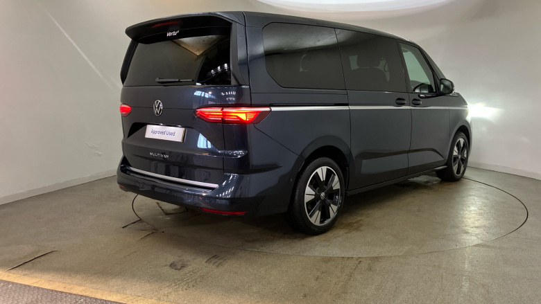 Volkswagen Multivan 2.0 TDI Style 5dr LWB DSG Diesel Estate